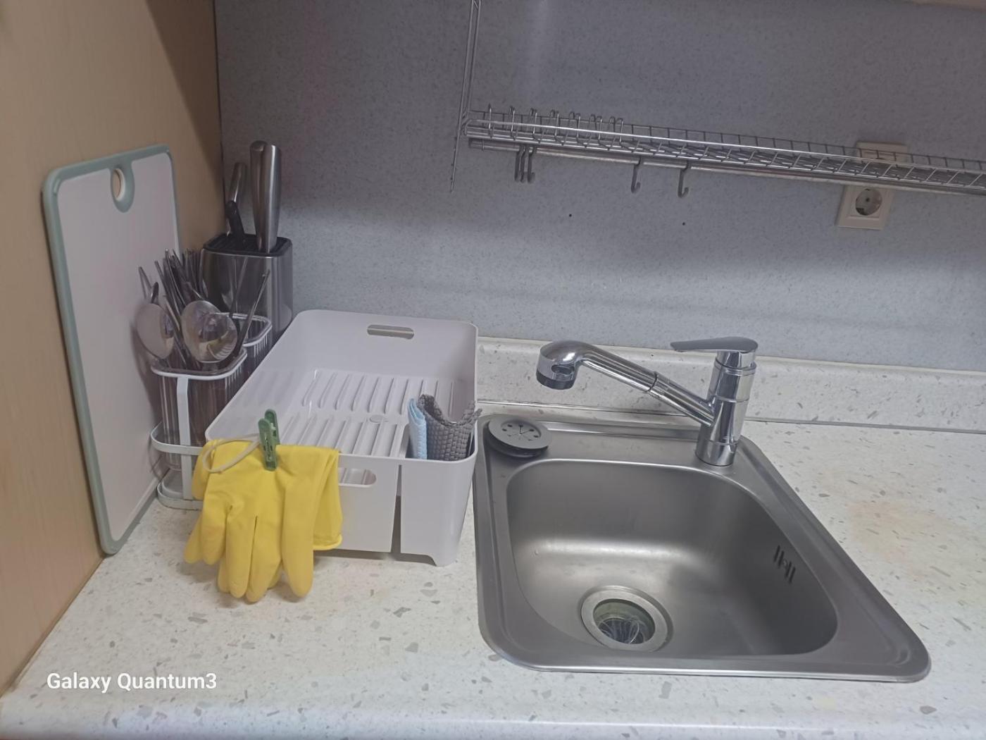 Hongdae Guesthouse2 1Min From Hongik Uni Station Exit #1 Seoul Exterior photo
