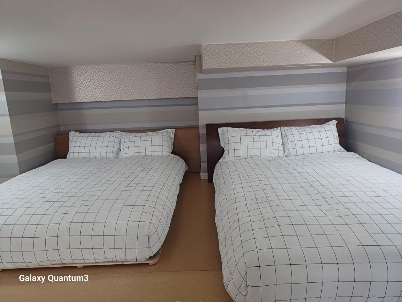 Hongdae Guesthouse2 1Min From Hongik Uni Station Exit #1 Seoul Exterior photo